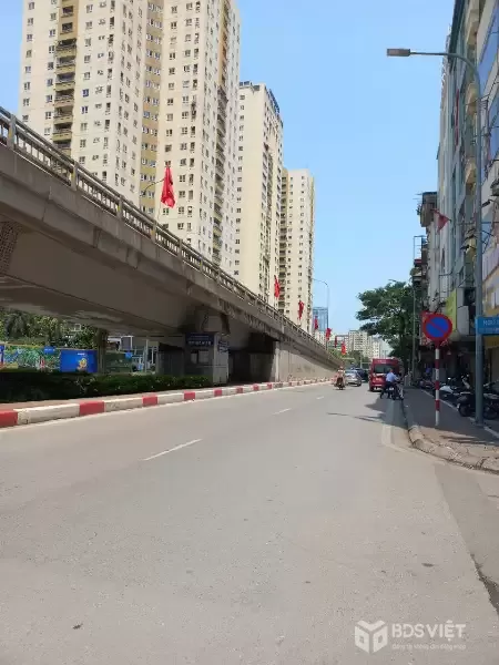 BÁN NHÀ NGUYỄN CHÁNH, CẦU GIẤY, PHÂN LÔ VỈA HÈ 62M2 MT4.2, OTO TRÁNH, KINH DOANH, HƠN 30 TỶ