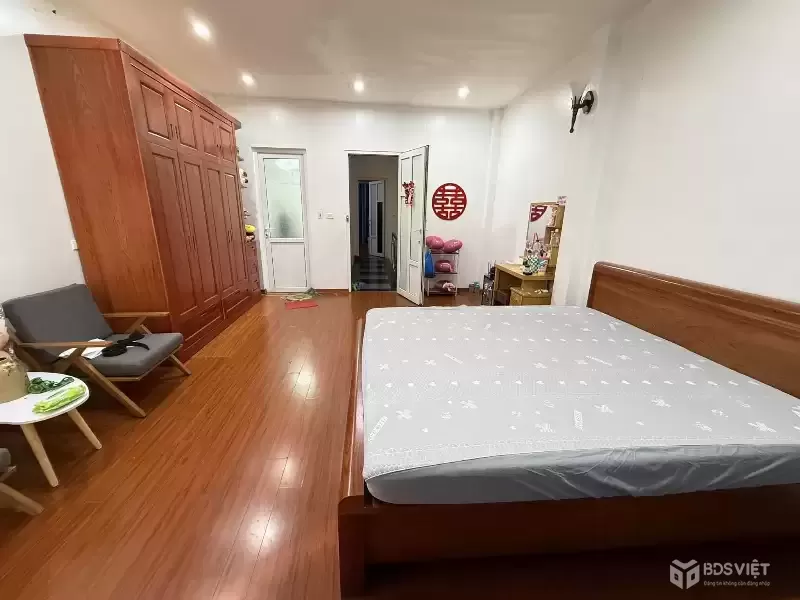 BÁN NHÀ NGUYỄN CHÁNH, CẦU GIẤY, PHÂN LÔ VỈA HÈ 62M2 MT4.2, OTO TRÁNH, KINH DOANH, HƠN 30 TỶ