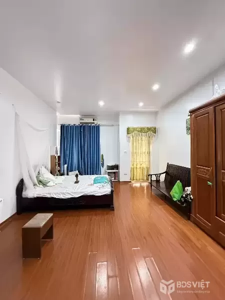 BÁN NHÀ NGUYỄN CHÁNH, CẦU GIẤY, PHÂN LÔ VỈA HÈ 62M2 MT4.2, OTO TRÁNH, KINH DOANH, HƠN 30 TỶ