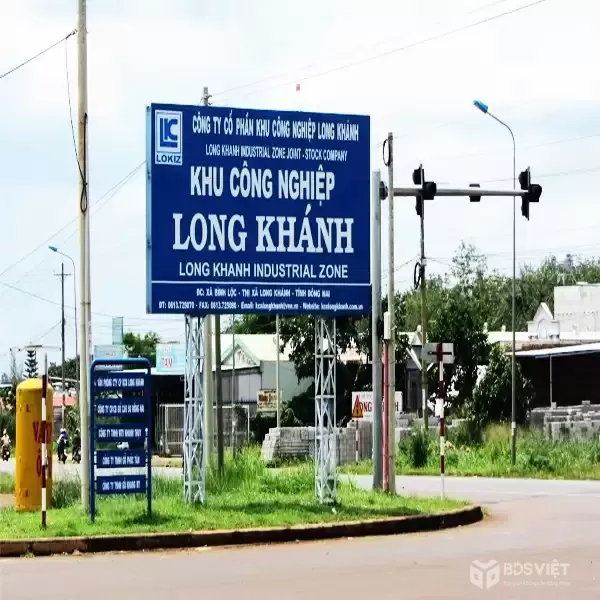 MẶT TIỀN BÊ TÔNG, CHỈ 216Tr/m , GẦN THCS LÊ A, KCN LONG KHÁNH, P. BÌNH LỘC, ĐN.