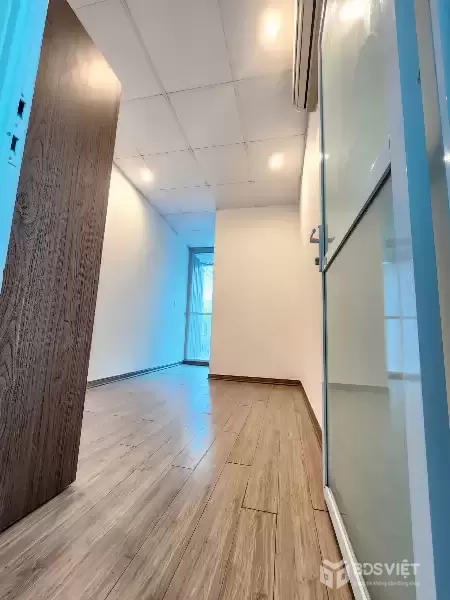 Bán gấp giá rẻ ô tô kinh doanh Ngõ Quỳnh 32m, 4 tầng, mặt tiền 4m, 8.5 tỷ Hai Bà Trưng.