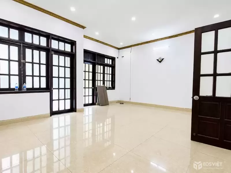 KHU PHÂN LÔ - ĐỒNG BỘ 
Đường rộng 12M - THÔNG RẠCH XUYÊN TÂM 
KÊNH BẾN CÁT + THAM LƯƠNG 
DT đất : 90M² - NGANG 6M - Dài 14 
Chỉ : 9✅️T.Ỷ 5 TL