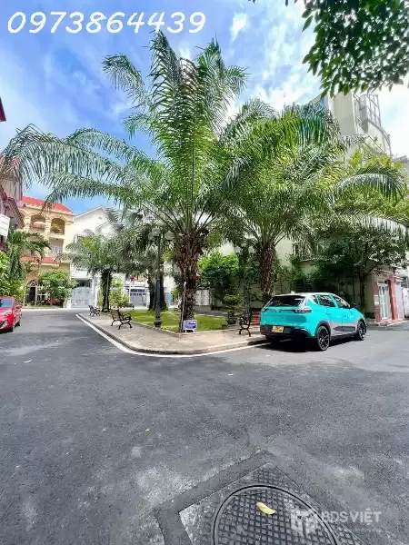 ???? GIẢM SỐC 3 TỶ – GIÁ MỚI CHỈ 65 TỶ ????

???? BIỆT THỰ VIP KHU COMPOUND – GÓC 2 MẶT TIỀN – NGUYỄN TRỌNG TUYỂN, TÂN BÌNH ????