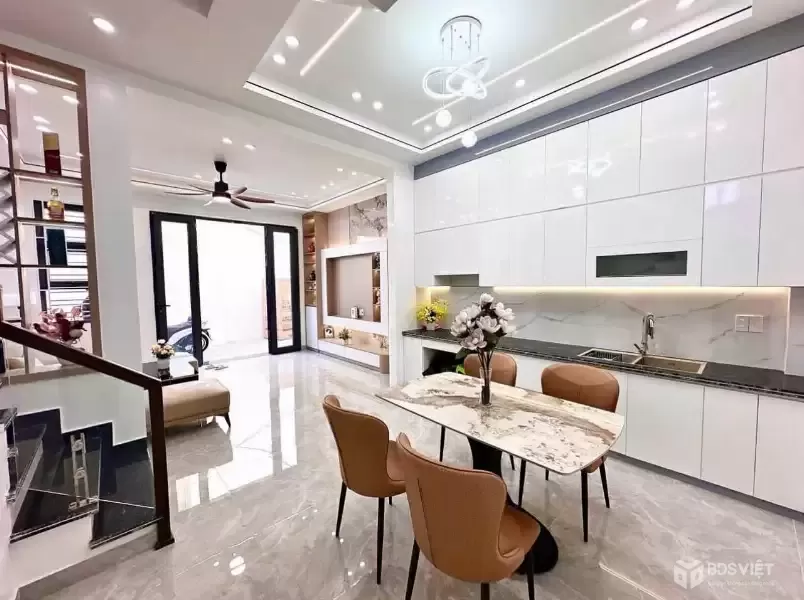 THÁI THỊNH – 39M² – 5 TẦNG – MẶT TIỀN 6M – 8.6 TỶ ( NHÀ THẬT)