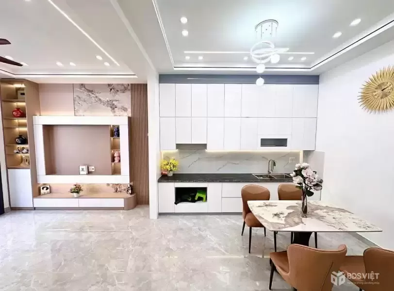 THÁI THỊNH – 39M² – 5 TẦNG – MẶT TIỀN 6M – 8.6 TỶ ( NHÀ THẬT)