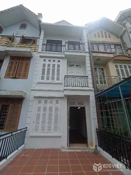 BÁN NHÀ MẶT PHỐ, KĐT VĂN QUÁN VỈA HÈ RỘNG, 106M2 5T, KINH DOANH ĐỈNH, VP, PK, SPA, HƠN 30 TỶ