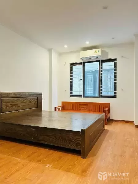 ???? BÁN NHÀ TRUNG TÂM THẠCH BÀN – 5 TẦNG – Ô TÔ ĐỖ CỔNG – 32M²