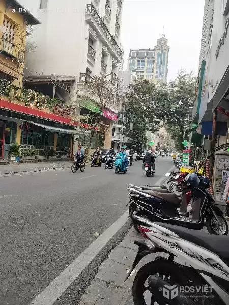 Cho thuê gấp giá rẻ căn hộ mặt phố Yên Phụ 120m, tầng 7, mặt tiền 6m, 20 tr/th Tây Hồ.