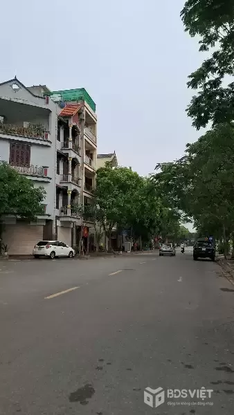 BÁN ĐẤT MP PHÚC LỢI 86M2- LÔ GÓC- VỈA HÈ - VIEW VINHOMERIVERSIDE- 30 TỶ