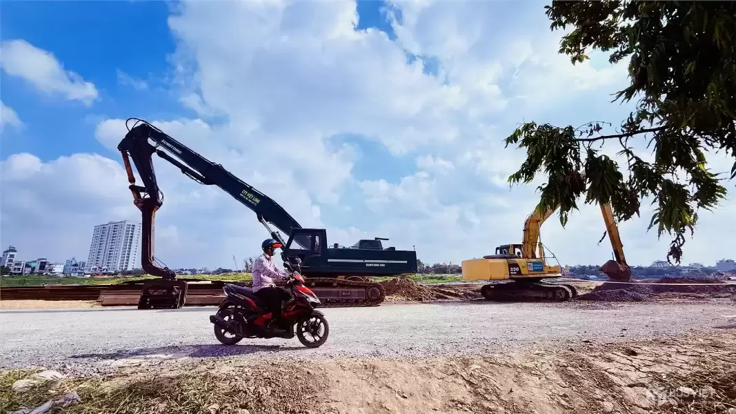 BIỆT THỰ CHDV CAO CẤP, GÓC 2 MẶT TIỀN, GẦN BỜ KÊNH THAM LƯƠNG, DT 320M2, 4 TẦNG GIÁ 39 TỶ