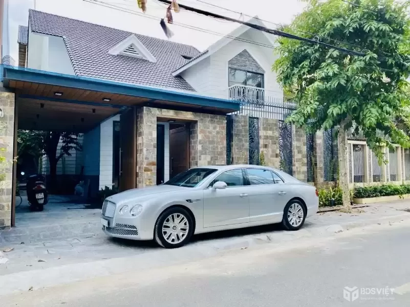 BIỆT THỰ NGHỈ DƯỠNG CAO CẤP TẠI LÊ VĂN THỌ, GÒ VẤP, DT 204M2, GIÁ NHỈNH 32 TỶ.