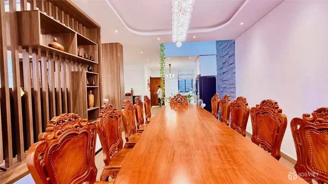 BIỆT THỰ NGHỈ DƯỠNG CAO CẤP TẠI LÊ VĂN THỌ, GÒ VẤP, DT 204M2, GIÁ NHỈNH 32 TỶ.
