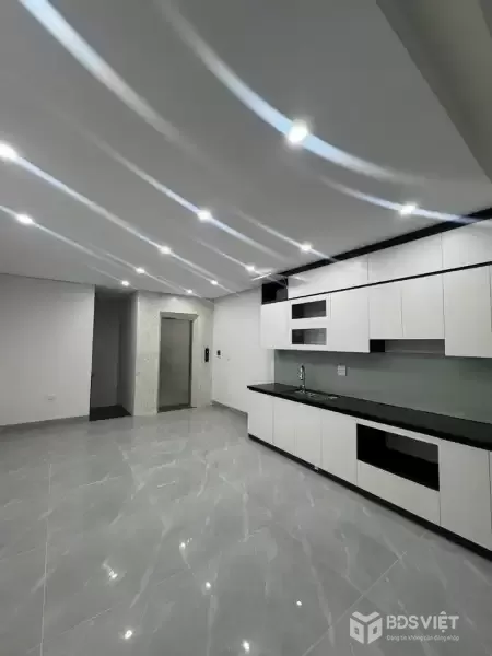 ???? SIÊU PHẨM TRUNG TÂM CỔ LINH – 55m² x 5 TẦNG – THANG MÁY – FULL NỘI THẤT ????