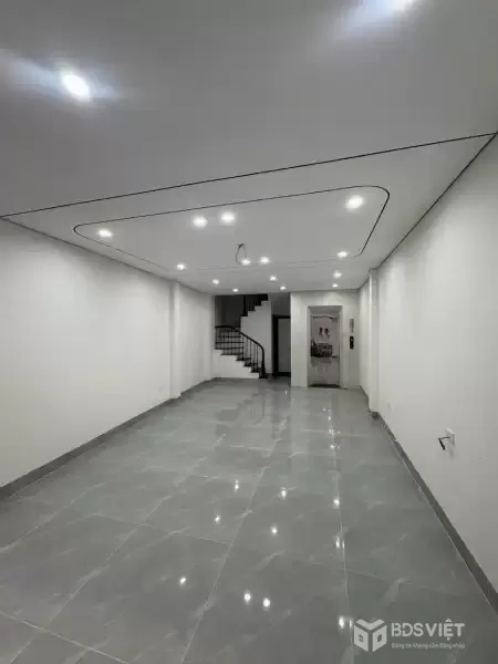 ???? SIÊU PHẨM TRUNG TÂM CỔ LINH – 55m² x 5 TẦNG – THANG MÁY – FULL NỘI THẤT ????