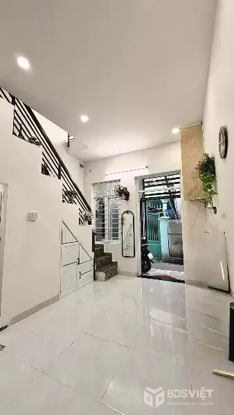 BÁN CĂN GÓC 2 TẦNG NHỎ XINH TTTP GẦN CHỢ VCN PHƯỚC HẢI