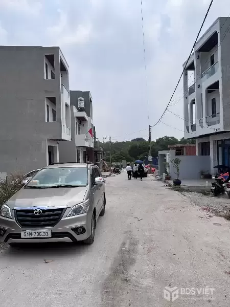 bán nhà đường Hồ Văn Cống giá chưa đến 3 tỷ, Thủ Dầu Một 