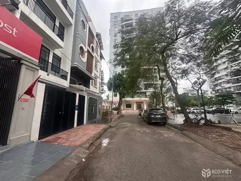 BÁN BIỆT THỰ SÀI ĐỒNG 110M2 – VIEWN CHUNG CƯ – CẠNH VINHOMES RIVERSIDE- HƠN 30 TỶ