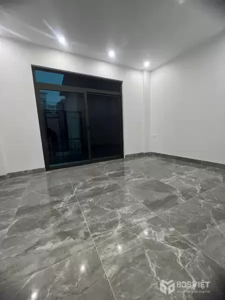 Bán nhà GÓC 3 tầng MỚI TINH phường Vũ Ninh hơn 4 tỷ
