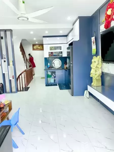 Cần tiền bán gấp căn nhà mặt phố cực phẩm tại đường Thọ Tháp