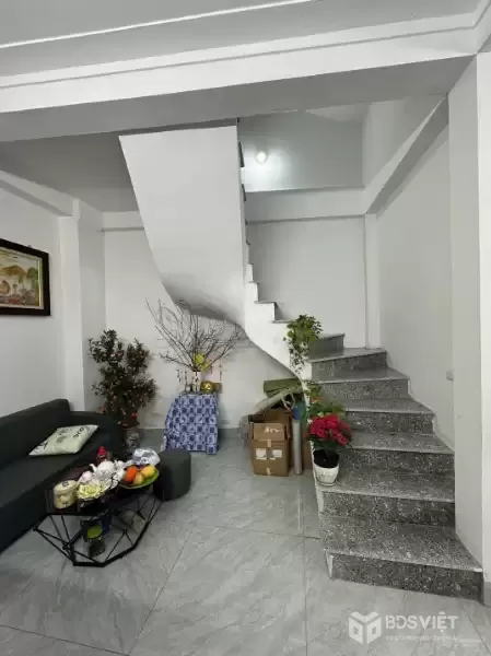 Cần tiền bán gấp căn nhà mặt phố cực phẩm tại đường Thọ Tháp