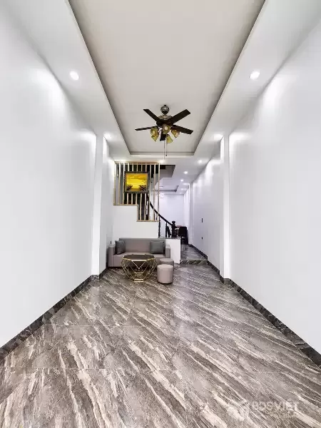 ???? Chỉ hơn 8 tỷ! Nhà 4 tầng 39m² – 4PN trung tâm Thạch Bàn, gần hồ điều hòa