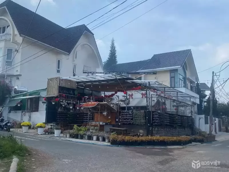 Cho thuê mặt bằng kinh doanh mặt tiền Hùng Vương Phường 9 Đà Lạt 10-12 triệu/tháng