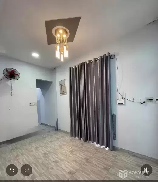 BÁN NHÀ 2 tầng HẺM Ô TÔ NGÔ ĐẾN NGAY CHỞ SƠN THUỶ VĨNH PHƯỚC