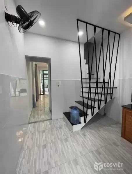 BÁN NHÀ 2 tầng HẺM Ô TÔ NGÔ ĐẾN NGAY CHỞ SƠN THUỶ VĨNH PHƯỚC