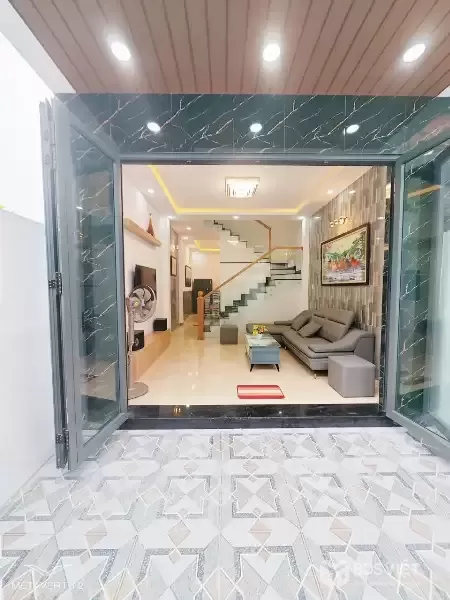 BÁN NHÀ MỚI TTTP 3 TẦNG HẺM CAO ĐÀI P. TÂY NHA TRANG