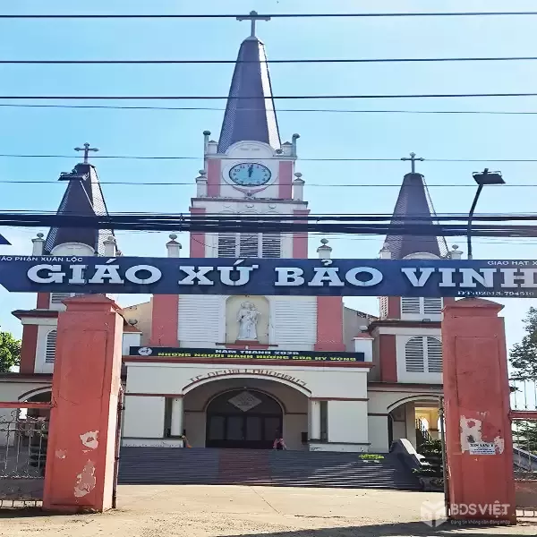 ĐẤT NỀN 2 MẶT TIỀN ĐƯỜNG  TT P. BẢO VINH, ĐN  CHỈ 218Tr/M  NGAY TRƯỜNG HỌC CÁC CẤP!