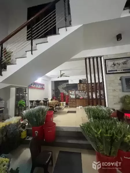 cho thuê nhà mặt tiền khu chợ Hàn đường Phạm Phú Thứ Đà Nẵng dt 125 m2 giá rẻ