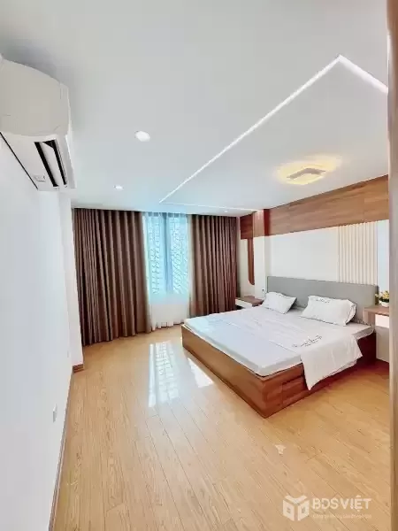 CẦN BÁN NHÀ THANH XUÂN, 6 TẦNG THANG MÁY, GẦN OTO TRÁNH, VIEW ROYAL CITY, NHỈNH 14 TỶ