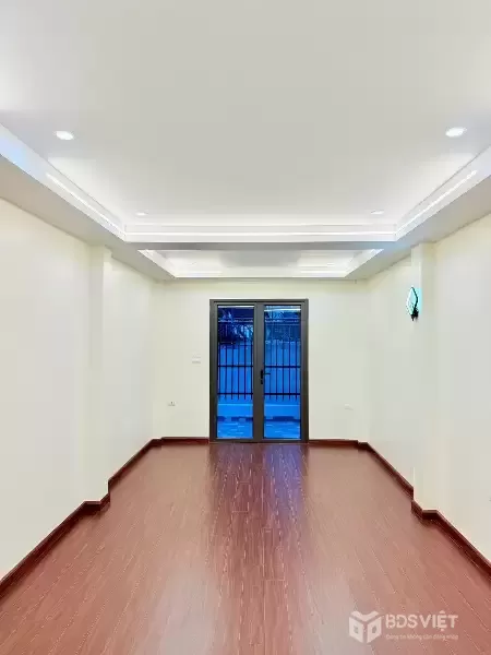 CẦN BÁN NHÀ THANH XUÂN, 6 TẦNG THANG MÁY, GẦN OTO TRÁNH, VIEW ROYAL CITY, NHỈNH 14 TỶ
