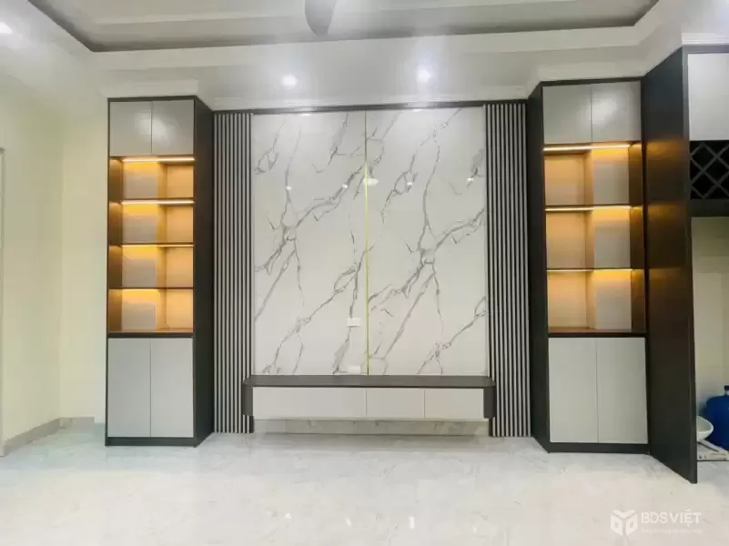 Mặt Ngõ Hồ Tùng Mậu 45m 5 tầng - Gara oto - Ngõ 2 ô tô tránh - 12.6ty 