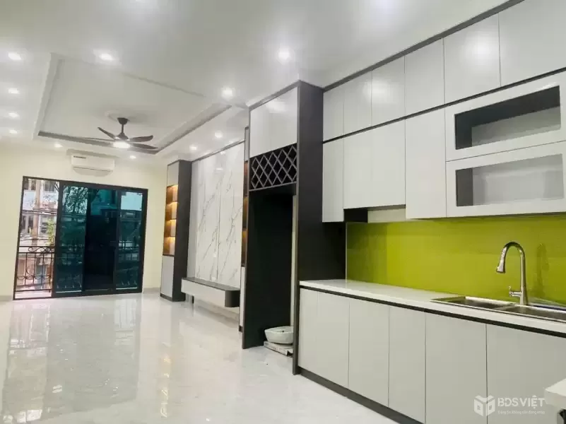 Mặt Ngõ Hồ Tùng Mậu 45m 5 tầng - Gara oto - Ngõ 2 ô tô tránh - 12.6ty 